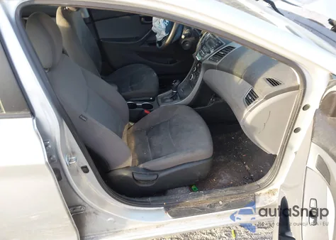 2016 Hyundai Elantra Se z USA, uszkodzony, nr VIN 5NPDH4AE6GH691236